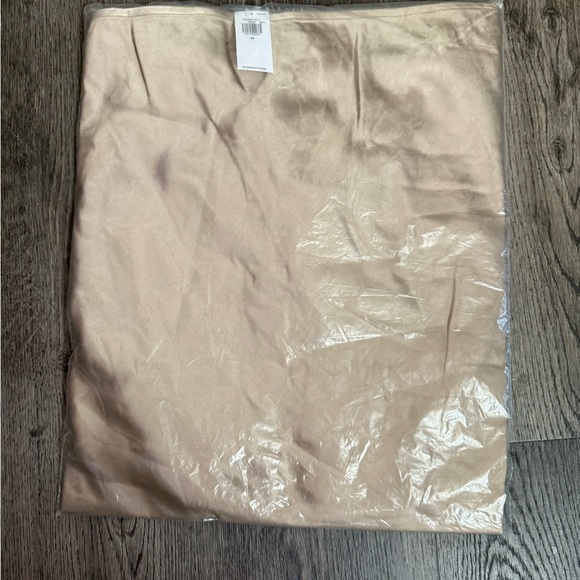 Old Navy Satin Slip Skirt Split Midi Length Mocha Taffy Champagne Gold Plus 2X - Picture 2 of 5